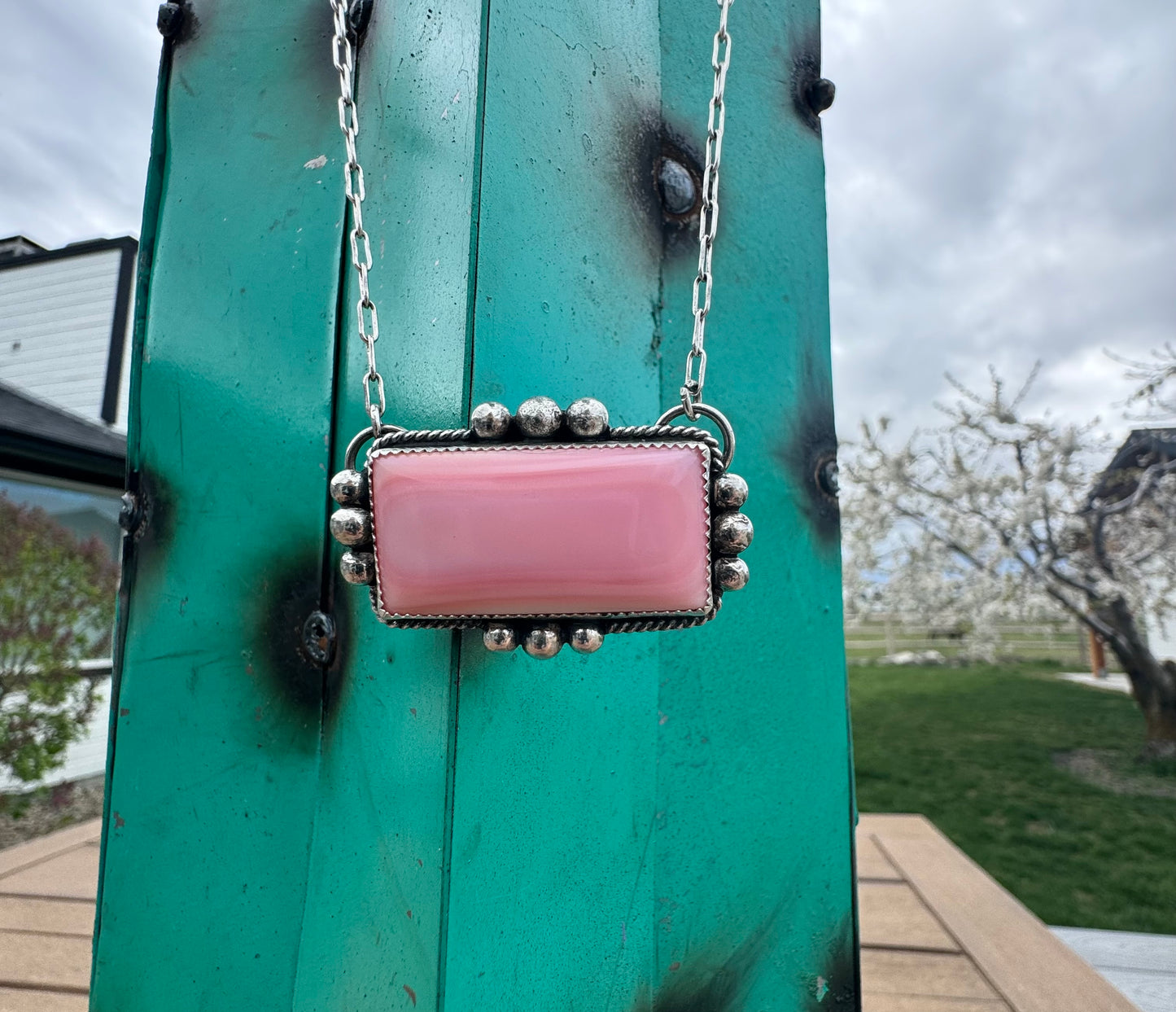XXL Queen Conch Bar Necklace 20"
